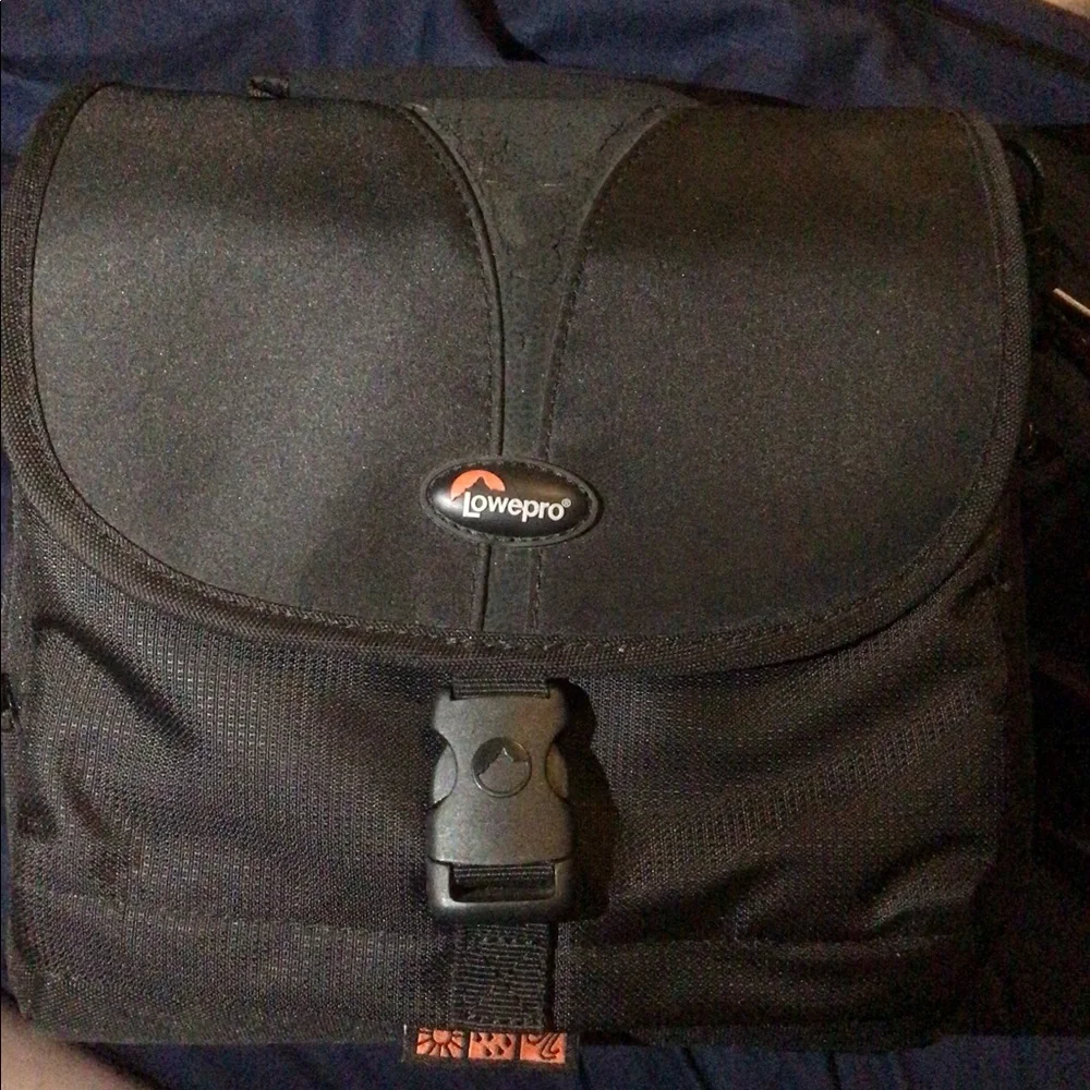 Nikon D3100 camera bundle